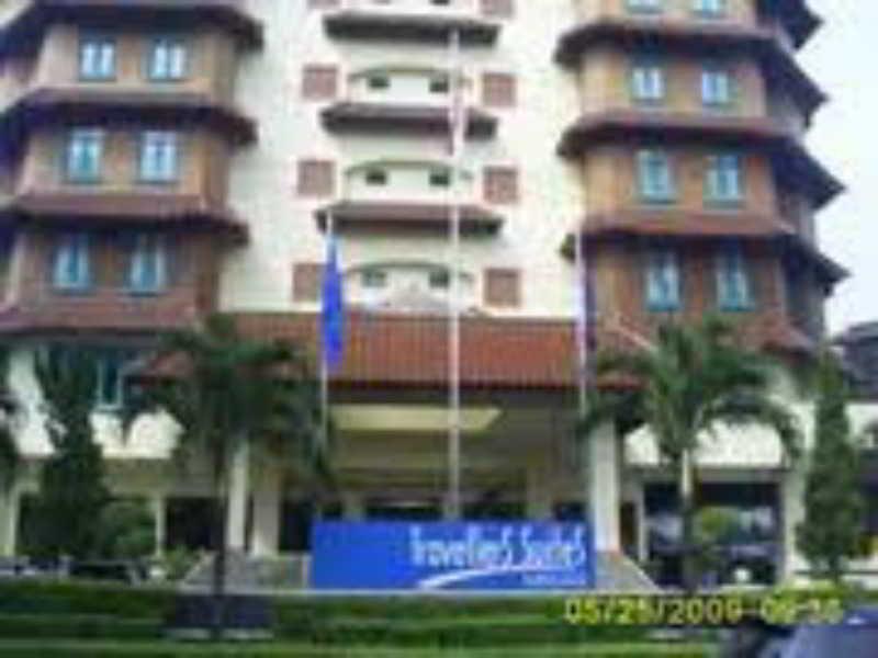 Travellers Suites Serviced Apartments Medan Kültér fotó